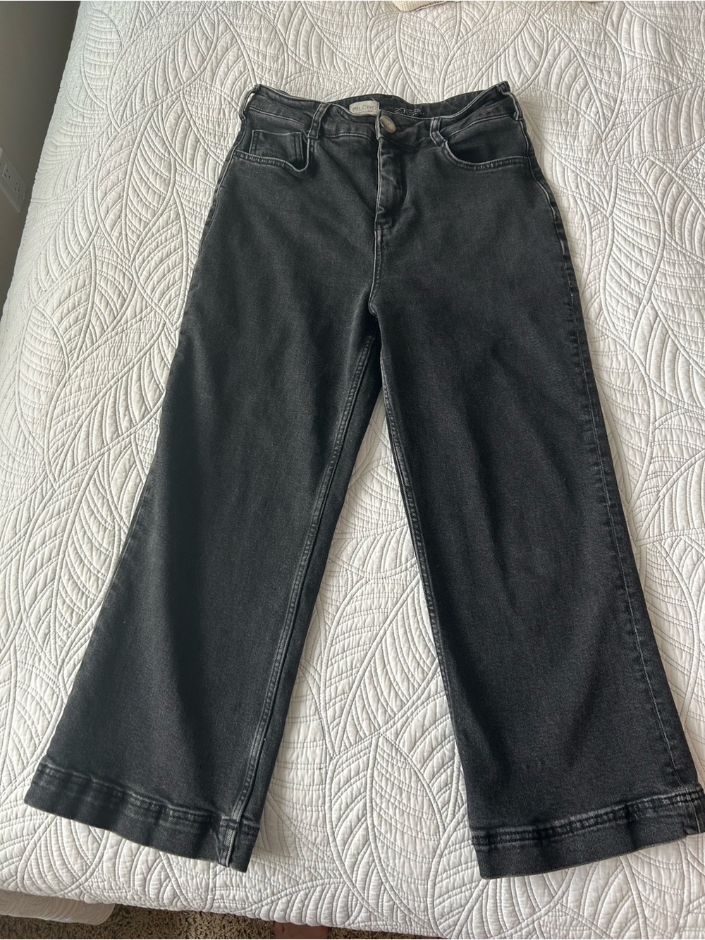 Pilcro Black Wide-Leg High-Rise Jeans